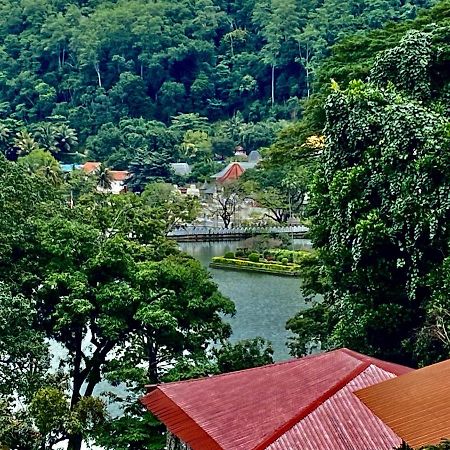Sesatha Lake Kandy Exterior foto